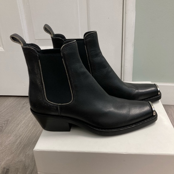 Calvin Klein CK205W39NYC BOOTS. SIZE 38 EU 8 USA. BNWT - Picture 3 of 10
